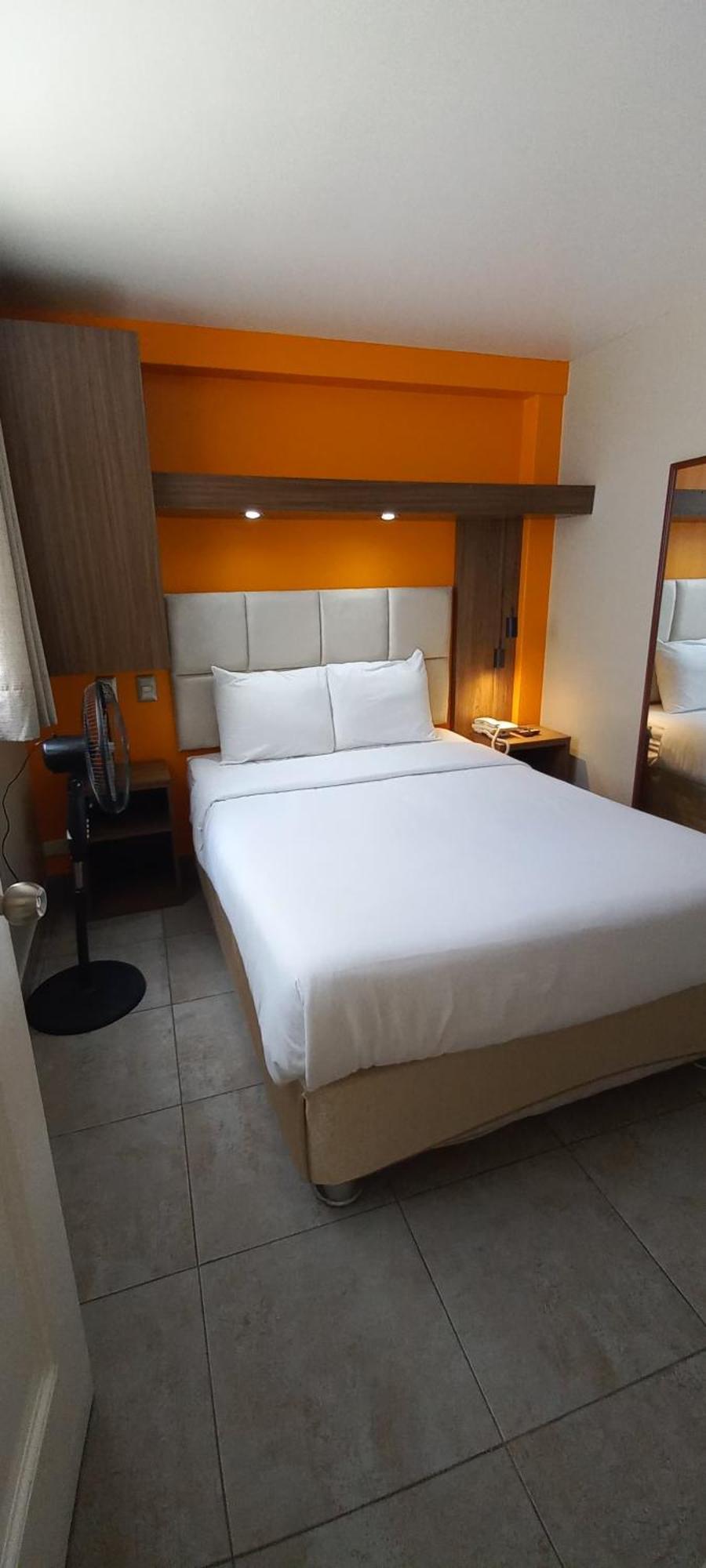 Hotel Residencial Alfa Lima Bagian luar foto