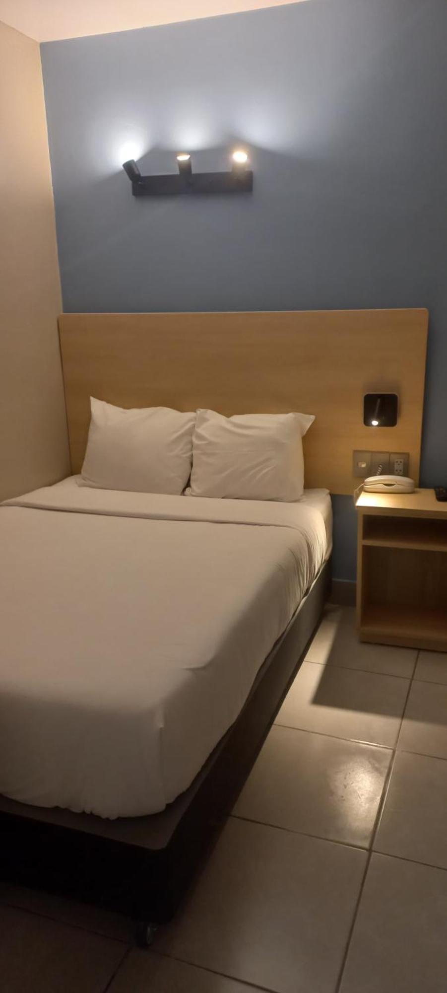 Hotel Residencial Alfa Lima Bagian luar foto